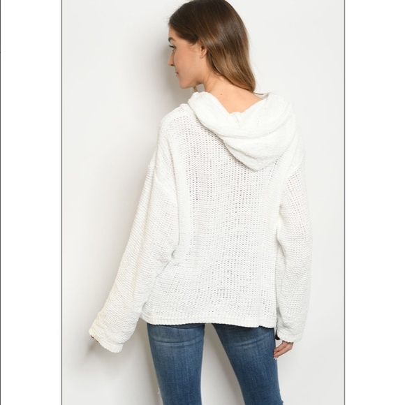 🌿 WHITE HOODIE SWEATER🌿 - Picture 5 of 6